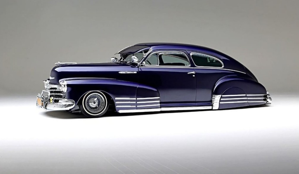 Best old gangster looking car?