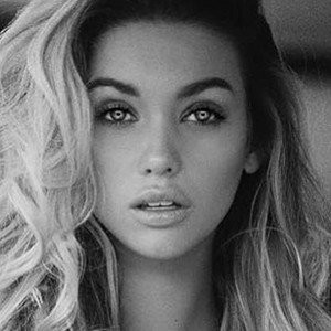 Melinda London? Yes, please : Page 2